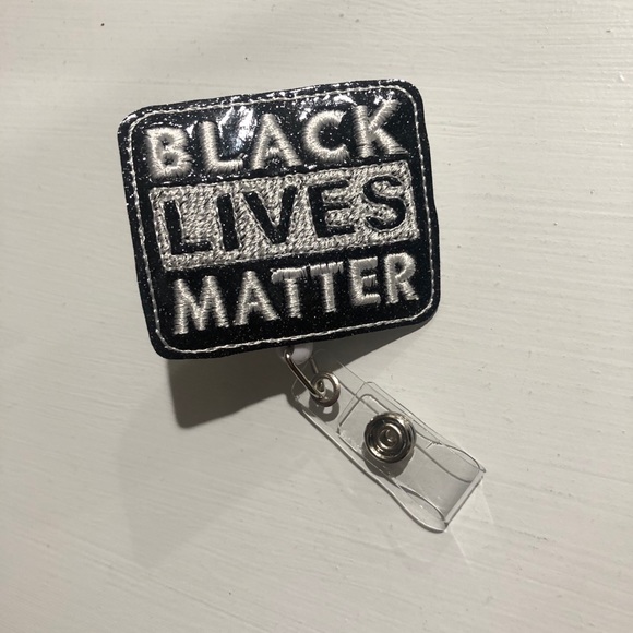 Black Lives Matter Badge Reel - Picture 1 of 2